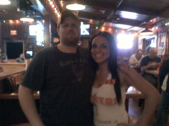 Hooters West Monroe